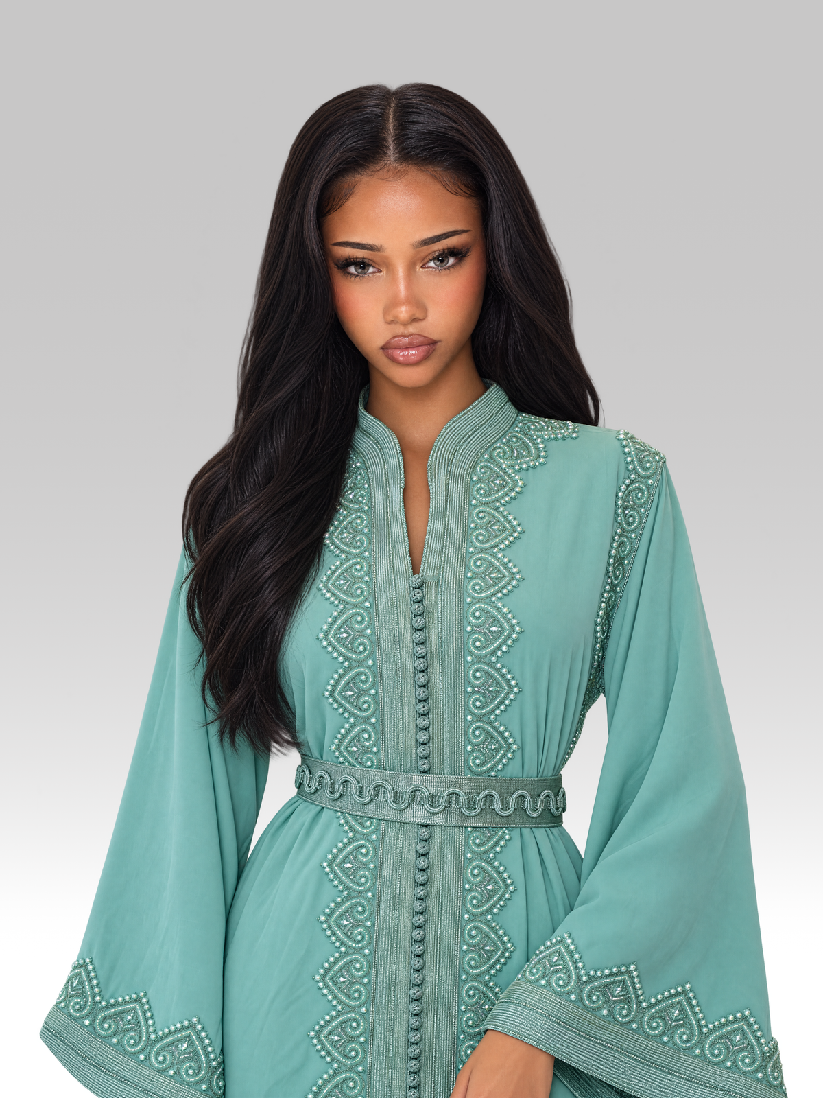 Long turquoise caftan with Mao collar, embroidered scalloped trims and flared sleeves, close-up